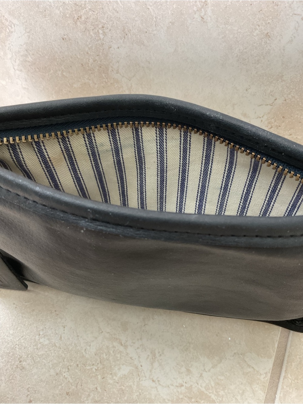 Vintage Coach Black Leather Chunky Cosmetic Bag - Picture 15 of 16